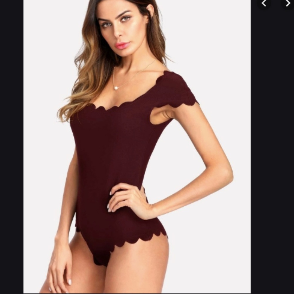 Cap Sleeve Bodysuit with Scallop Detail ⭐️⭐️⭐️